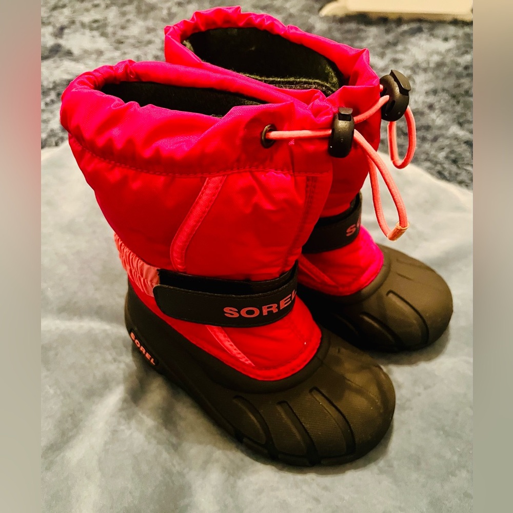 Sorel Kids' Pink and Black Snow Boots